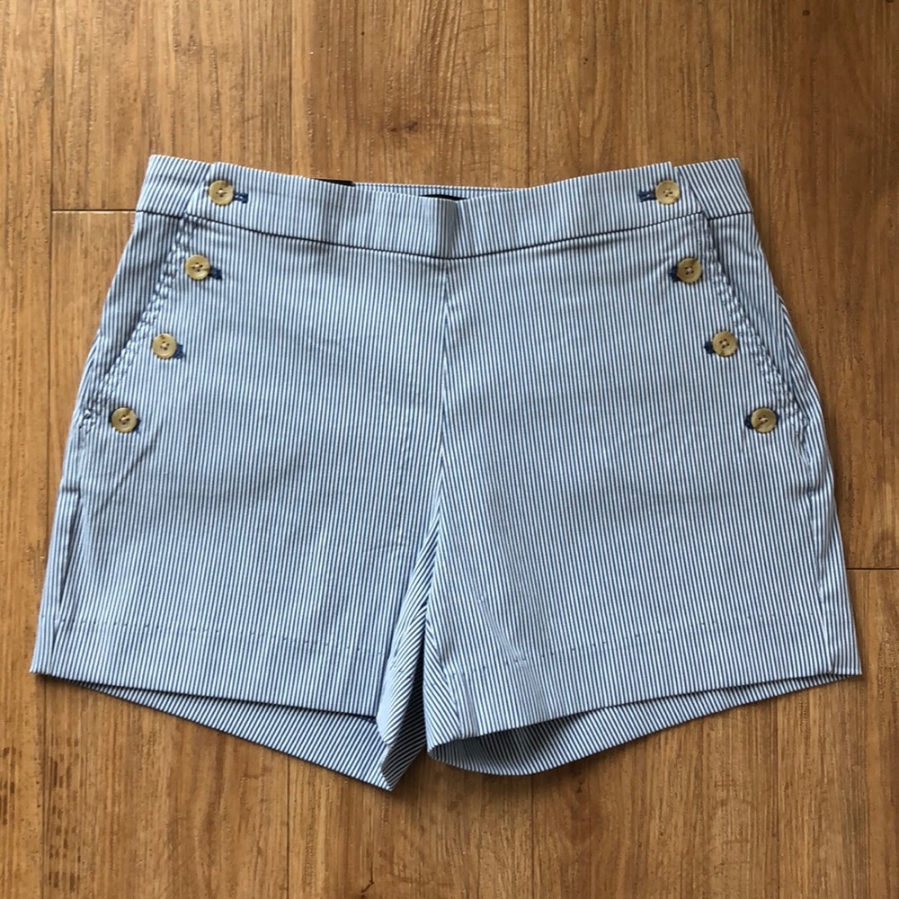 BANANA REPUBLIC || White and Blue Striped Shorts